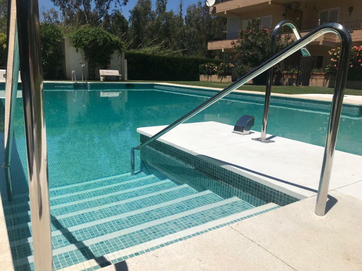 Beachside 2bed/2bath With Large Patio And Pool * Marbella
