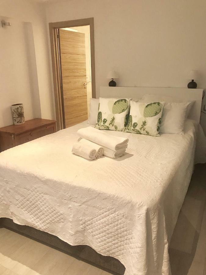 Beachside 2bed/2bath With Large Patio And Pool *